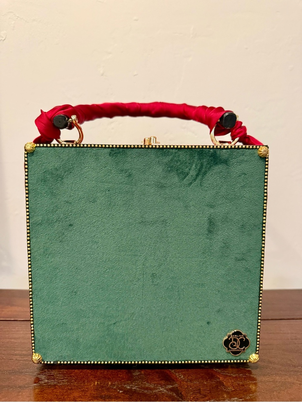 Designer Darling and Company Leighton Green and Red Cigar Box Bag - Picture 2 of 7